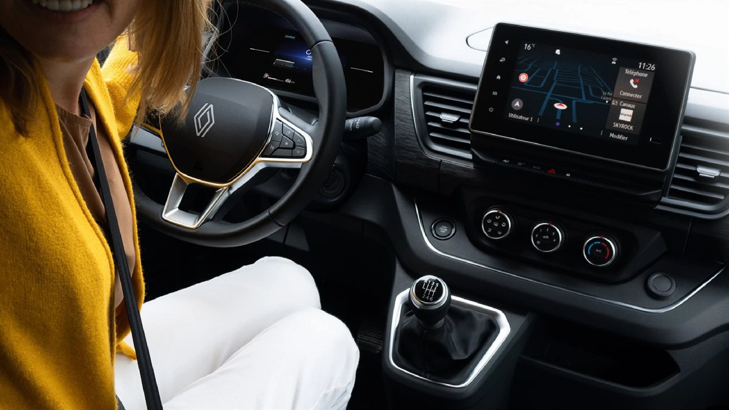 renault-commercial - trafic-passenger